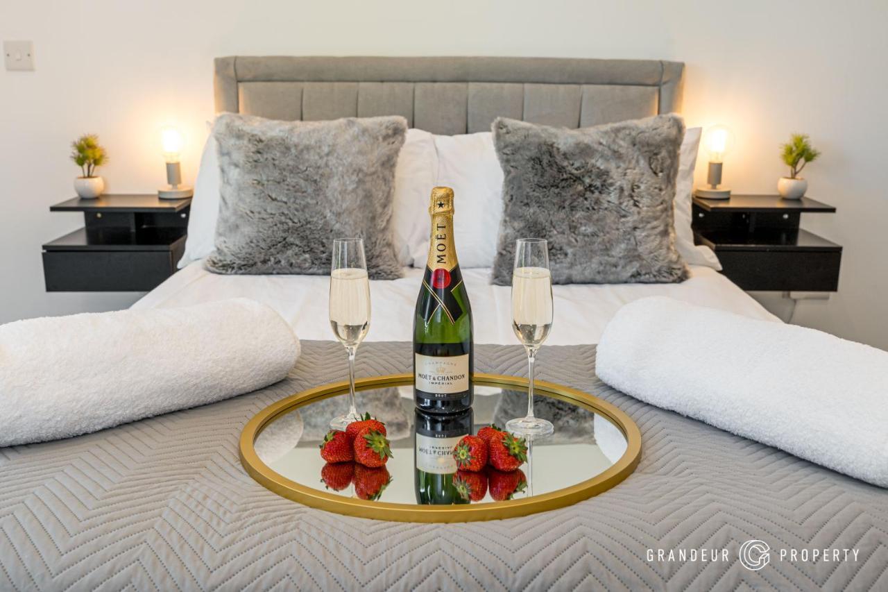 Carbery Lux By Grandeur Property Борнмът Екстериор снимка