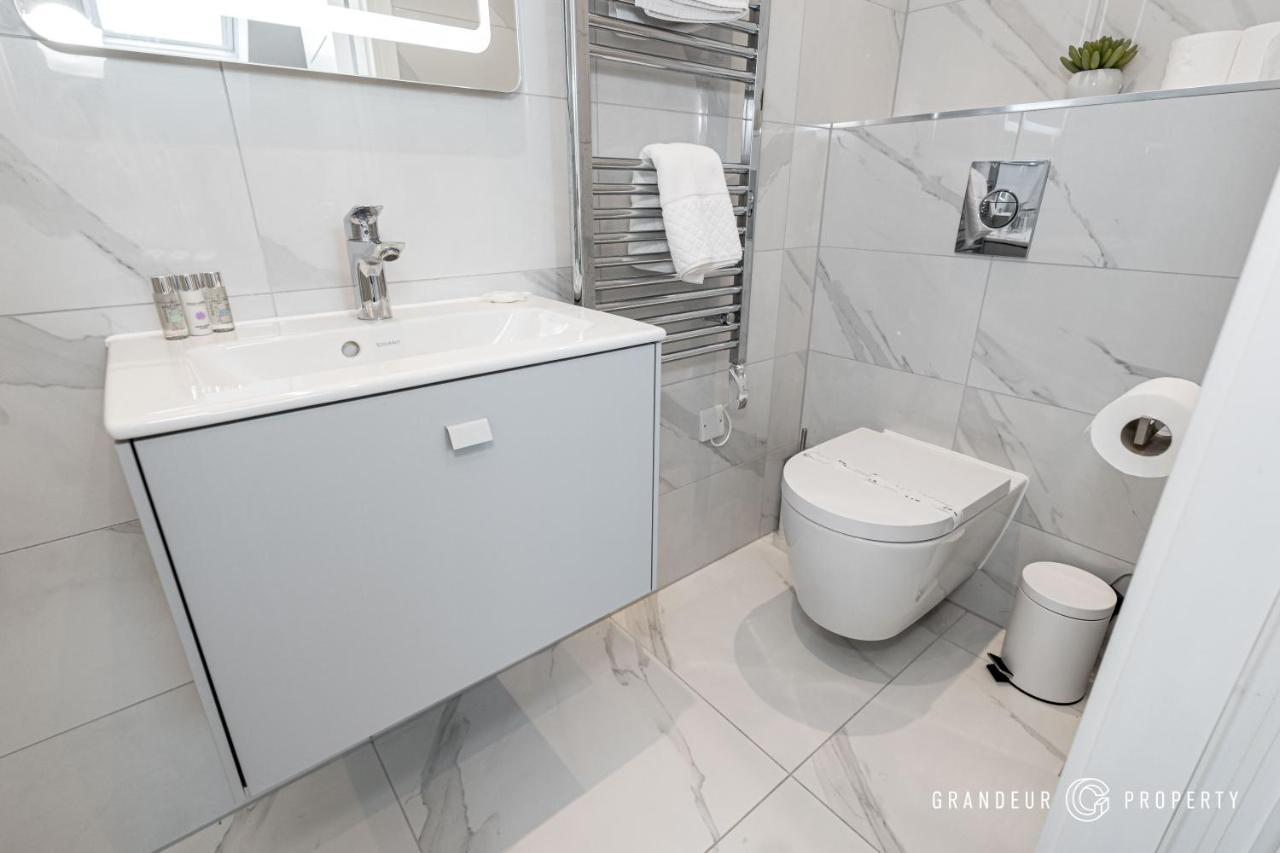 Carbery Lux By Grandeur Property Борнмът Екстериор снимка